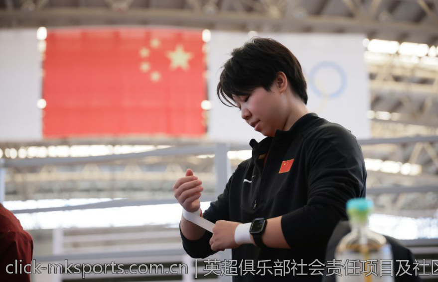 英超俱乐部社会责任项目及社区建设